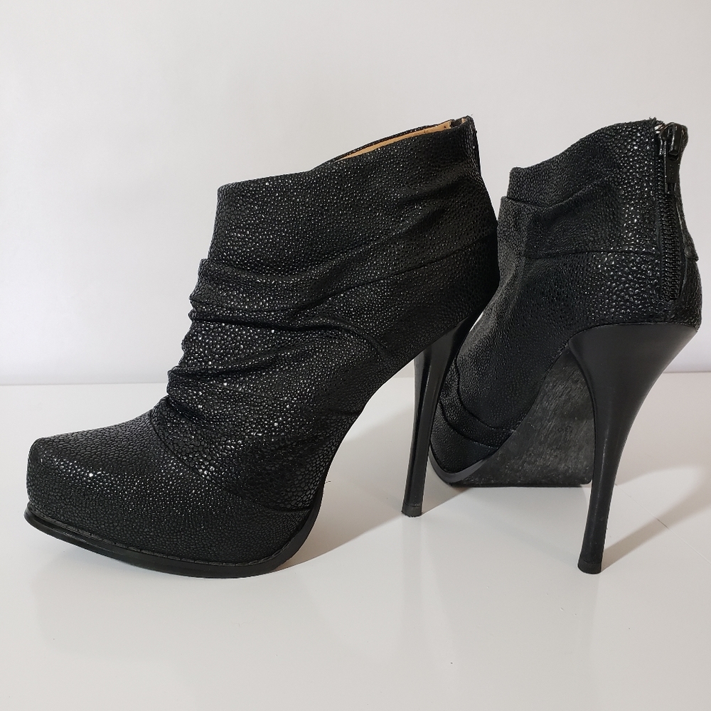 5/48 Saks Street Black Ankle Booties